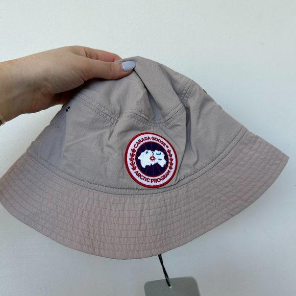 NWT Canada Goose Haven Bucket Hat Reflective Tape Lucent Rose Sz L-XL - Picture 8 of 8